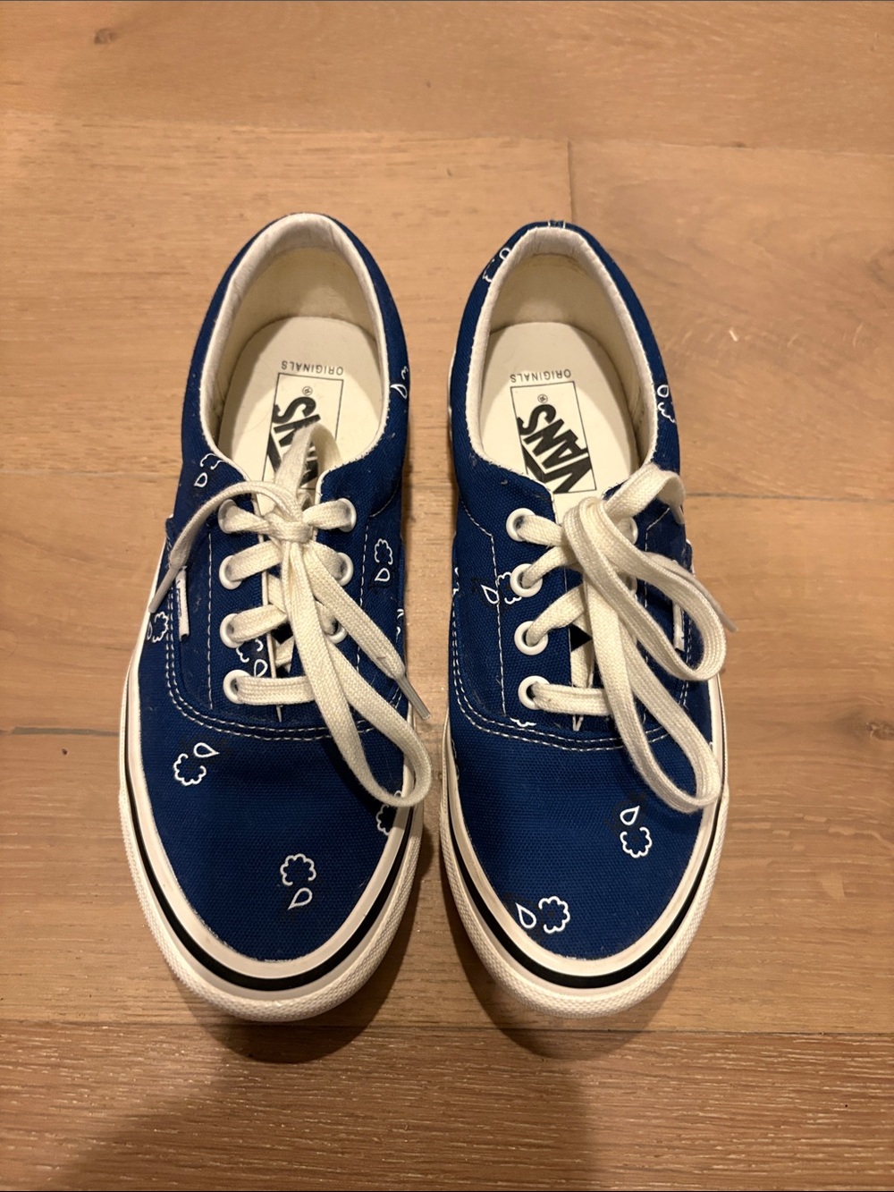 *RARE* Vans OG era blue paisley California